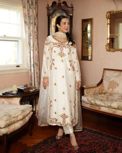 Deia 3 Piece Stitched Suit