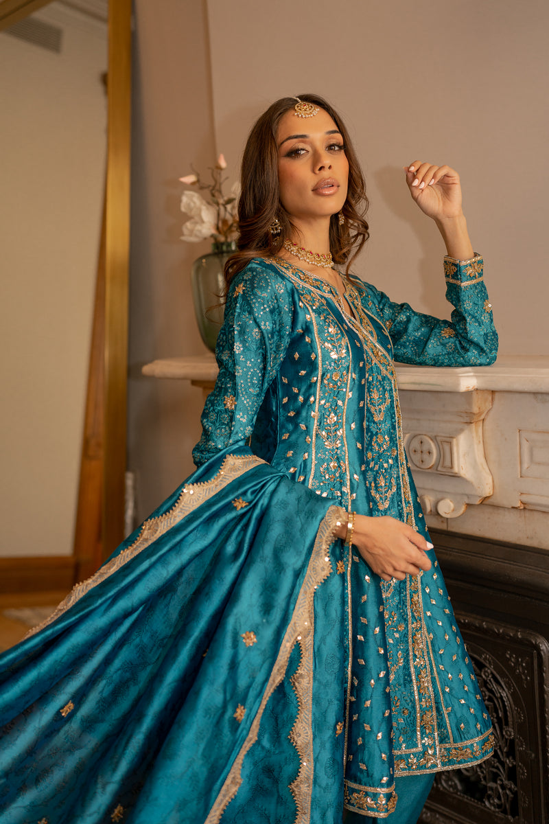 Faye Outfit | Ayla Noor NY X-Large | Pakistani Dresses | AylaNoor Faye Outfit | Ayla Noor NY X-Large | Pakistani Dresses | AylaNoor