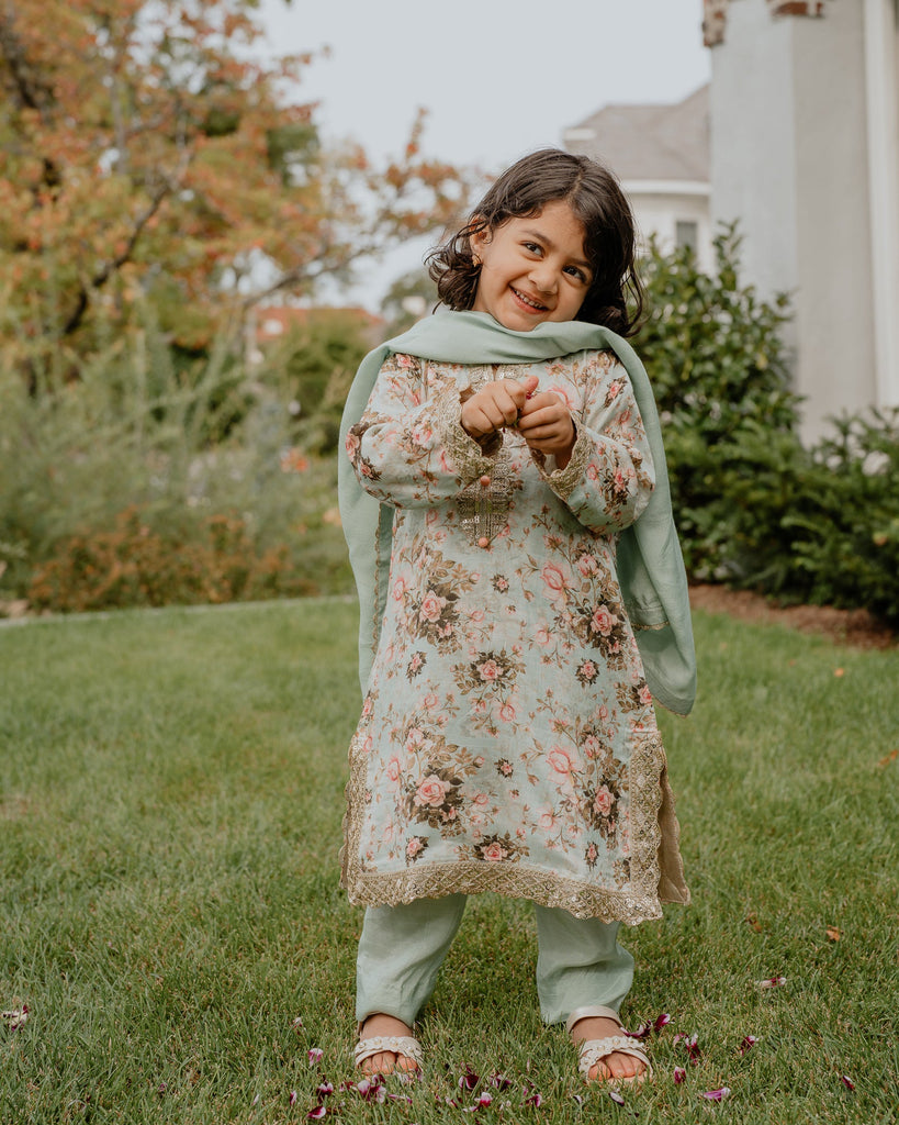 Nola Kids 3 Piece Stitched Suit – Ayla Noor