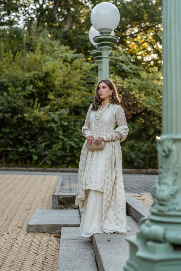 Amaal 3 Piece Stitched Suit