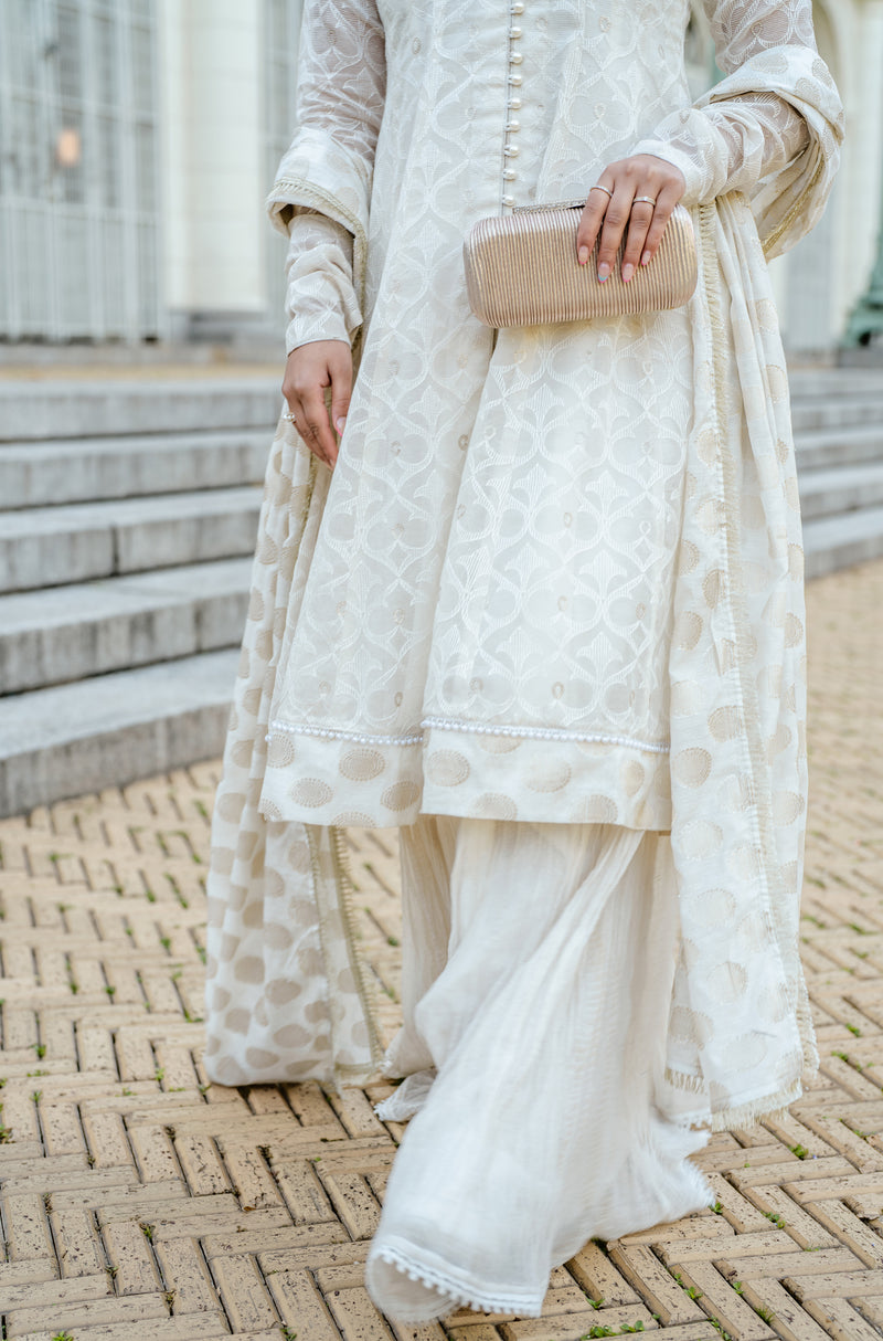 Amaal 3 Piece Stitched Suit
