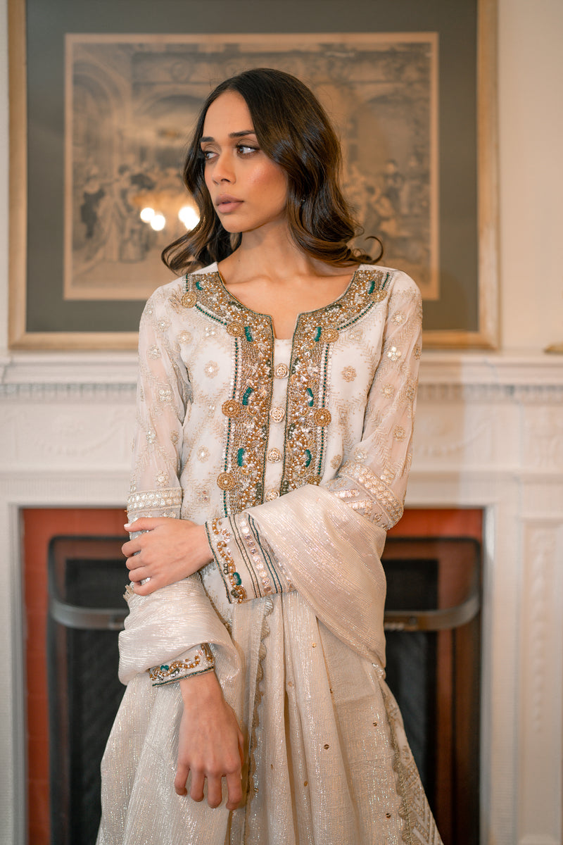 Meerab 3 Piece Stitched Suit