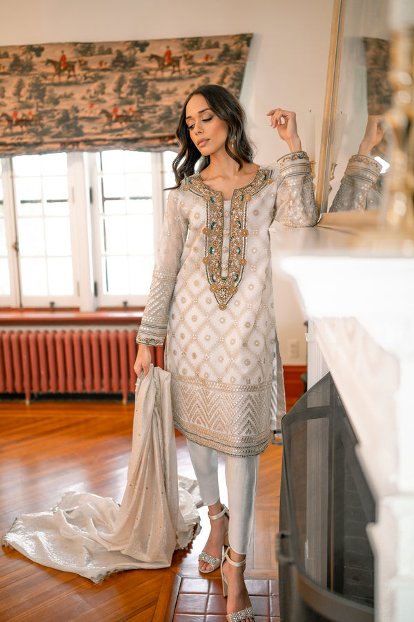 pakistani white dress for girl