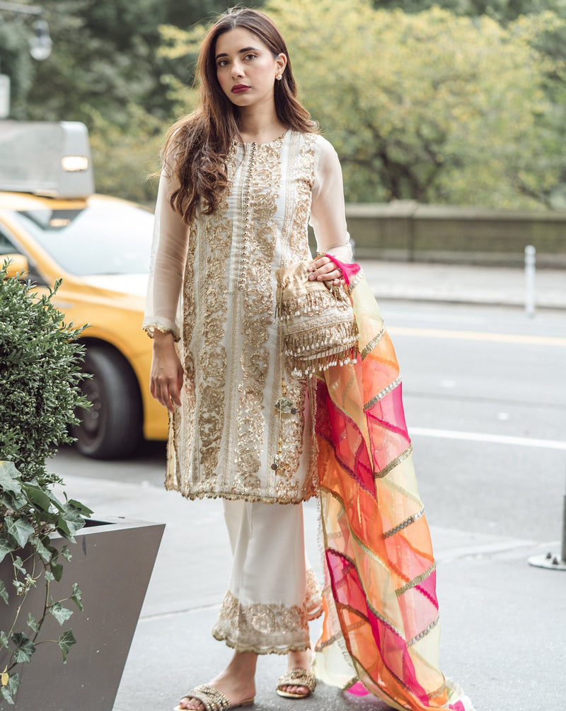 Shanzey 3 Piece Stitched Suit (Bag Sold Separately)