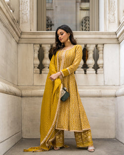 Izza 3 Piece Stitched Suit
