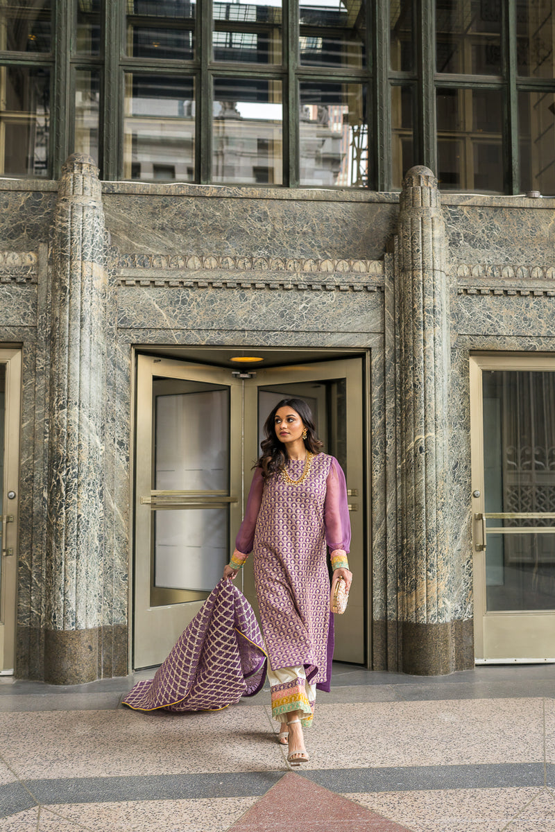 Neena 3 Piece Stitched Suit