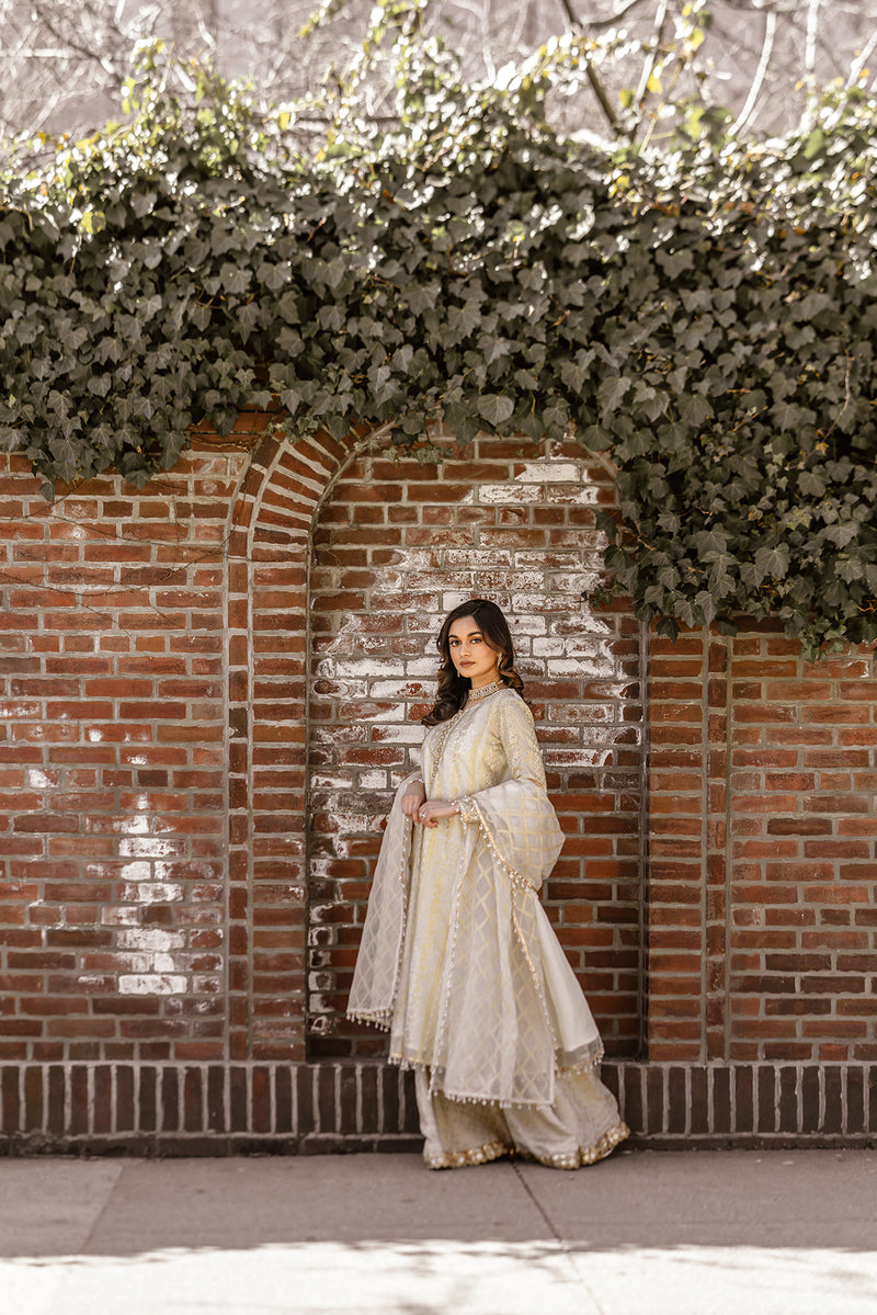 Mehar 3 Piece Stitched Suit