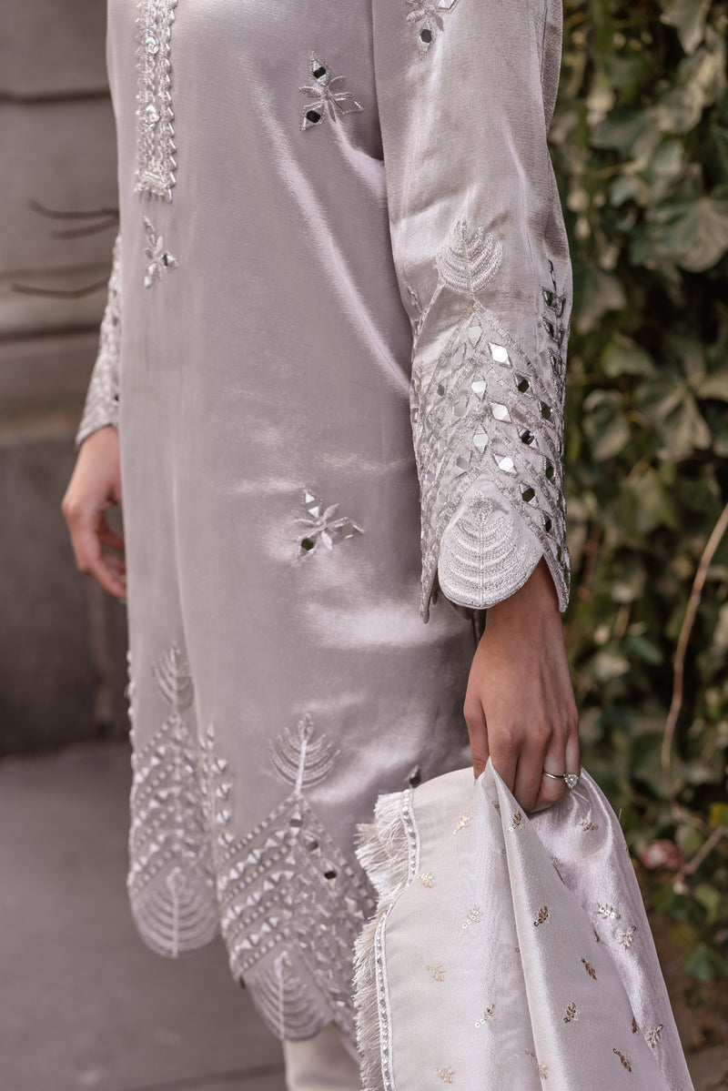Zaya 3 Piece Stitched Suit